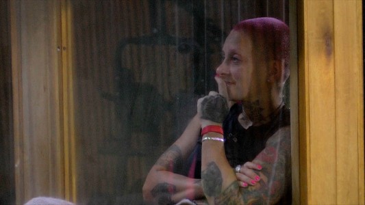 Furia quiere "prostituir" a Mauro para sacarle información a Coty y le ofreció plata