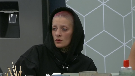 Furia le contó a sus compañeros que se realizó un análisis para saber si tiene leucemia