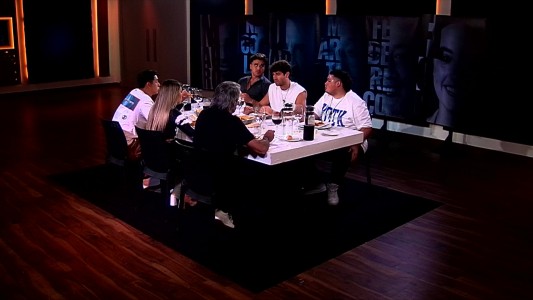 ¿Mauro quedó mal parado? En la cena de nominados cada cual llevó agua para su molino