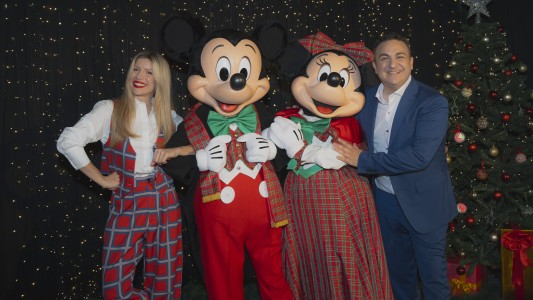 Disney presenta el evento navideño más grande de Latinoamérica con Topa y Laurita Fernández en Buenos Aires