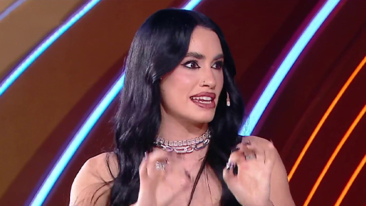 Lali se expresó sobre la grieta política y habló de su nuevo tema musical "Fanático"