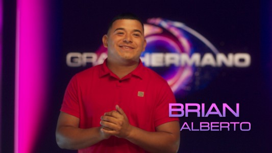 Brian Ezequiel Alberto es vendedor ambulante en el tren: "Lo heredé de mi papá"