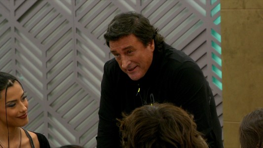 Carlos sobrevivió a una mala praxis y le pidió disculpas públicas a su esposa por engañarla 20 años