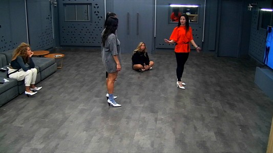 "Siempre es así": se pelearon Chiara y Gabriela con muchos trapitos al sol