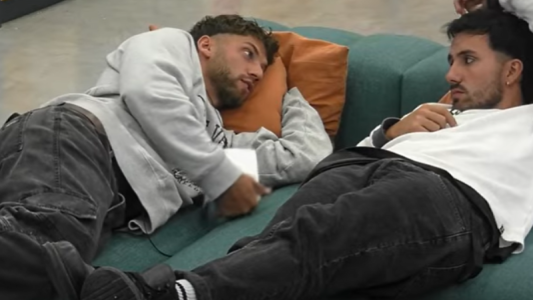 Tato busca en Augusto un consejo amoroso: "Si quisiera ganar, no estaría con nadie"