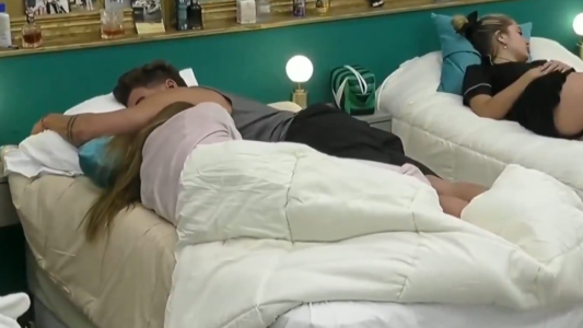 ¿Cada vez hay más onda? Lola y Manu durmieron juntos