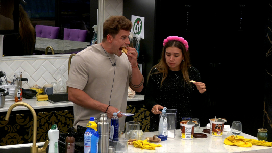 Las bromas de la casa de Gran Hermano con Manu por su hambre constante