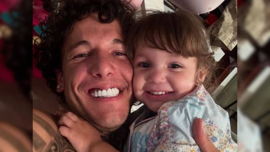 El tierno video de Alex Caniggia con su hija Venezia: "Charla con mi princesa a la salida del jardín"