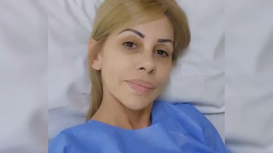 Mónica Farro y un inesperado paso por el quirófano: se le rompió una prótesis mamaria y mostró cómo quedó