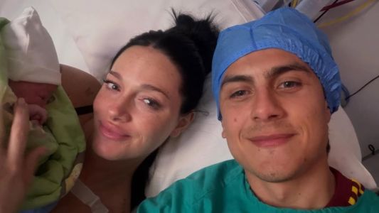 Paulo Dybala, en modo papá primerizo: la tierna postal con su hija Gia que enterneció a las redes