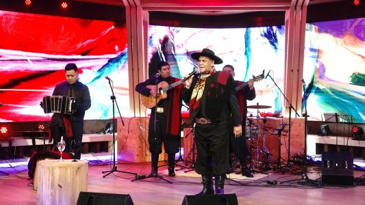 El Chaqueño Palavecino la rompió en La Peña de Morfi