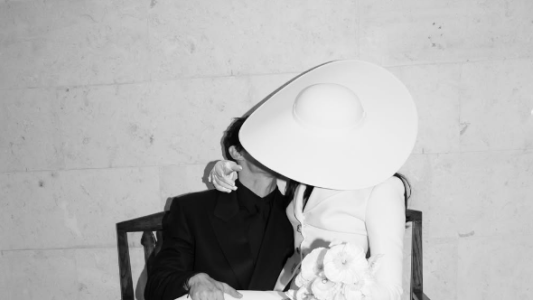 Dua Lipa compartió fotos inéditas de su boda con Callum Turner