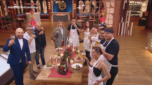 Copas en alto y emociones: el brindis navideño en Masterchef Celebrity