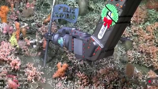 Video | Científicos del Conicet enviaron un saludo navideño a 1.000 metros de profundidad