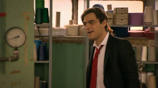 ¿A quién sedujo Brian en su visita a la textil?