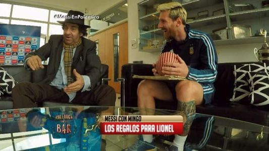 ¡Messi recibió unos insólitos regalos de Minguito!