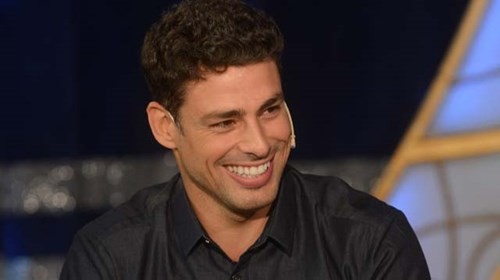 ¡Un ping pong divertidísimo con Cauã Reymond!