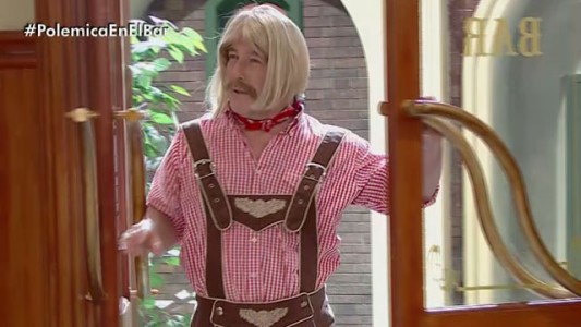 Jurgen Klinsmann se sienta en la mesa de Polémica