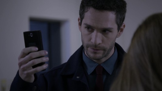 Raquel escucha el llamado de emergencia de Damián