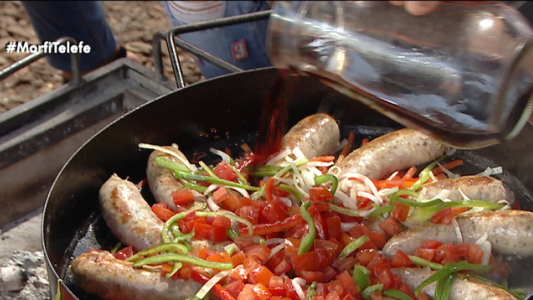 Chorizo a la pomarola