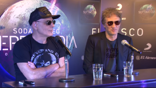 Histórica firma de discos de Soda Stéreo del álbum  “SEP7IMO DIA”