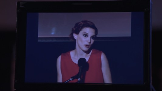 Una hija y un libro para Laura