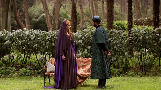 Inocencia, un nuevo embarazo, una boda y pánico en el palacio