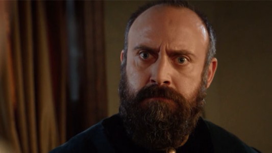 El Sultán a su hijo: "Sal de mi vista, no quiero mirarte"