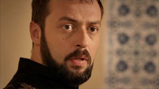 Ibrahim a Firial: "Si alguien más lo sabe te mataré"