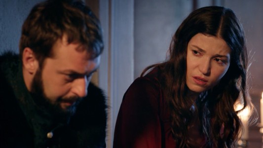 Ibrahim le confiesa a Hatice que el hijo de Firial es suyo