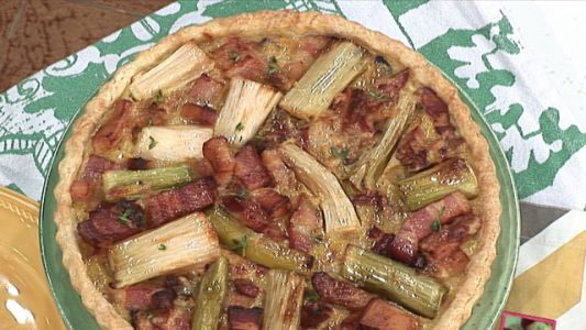 Mini tartas de puerro y panceta