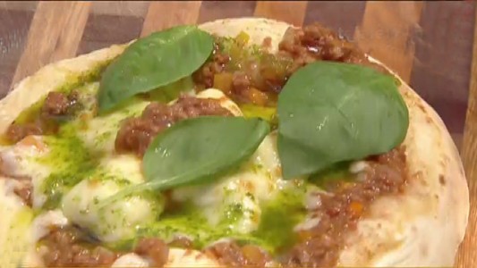 Pizza a la parrila con Boloñesa