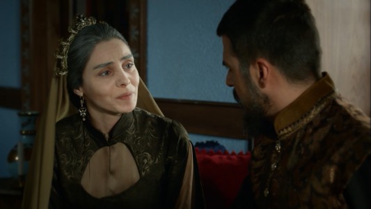 Mahidevran: "Tu padre tiene un corazón enfermo de poder"