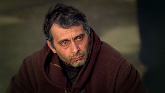 Arif cara a cara con el padre de Aydin