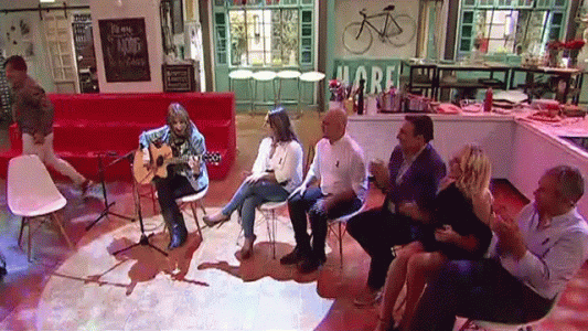 Fabiana Cantilo en el show de la mañana