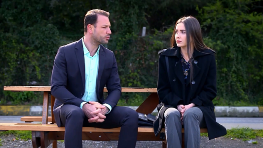 Kenan y Melek, un amor en silencio