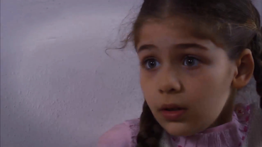 La trágica vida de Elif fuera de casa