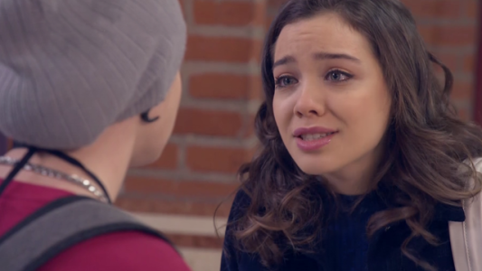 Juan no soporta la incertidumbre de Emma