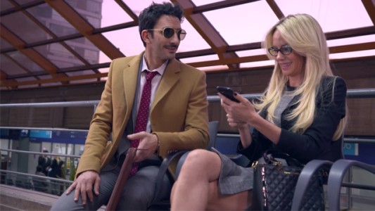 Gastón conoce a Silvia, un contacto ¿profesional?