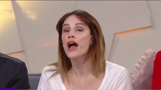 ¡Tensión! Agresión y golpes en vivo