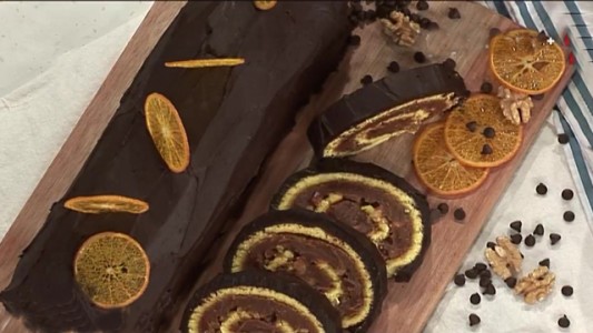 Arrollado de dulce de leche bañado en chocolate