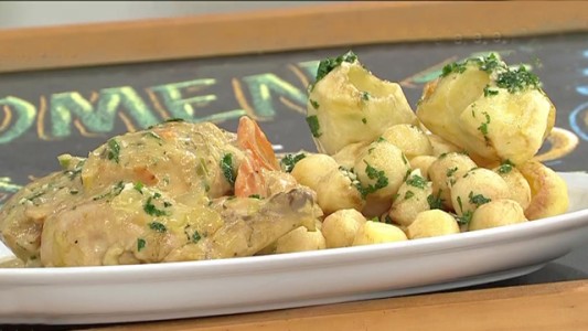 Pollo a la mostaza con papas noisette