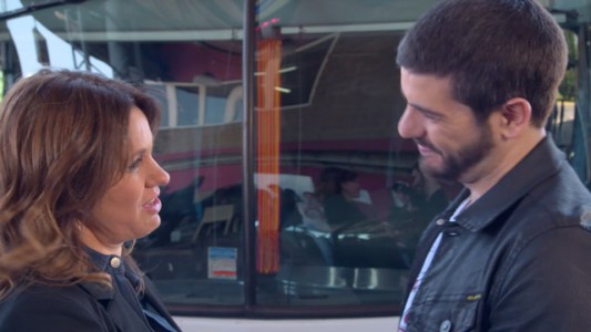 Gonzalo le deja una carta a Antonia