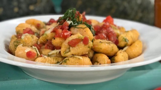 Ñoquis de calabaza con salsa de tomate fresco