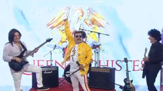 Los Queentachistes, dudoso homenaje a Freddie Mercury