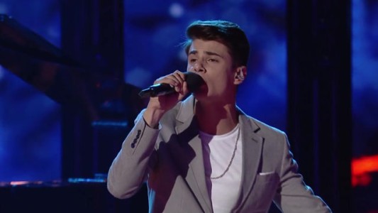 Shows en vivo #TeamTini: Agustín Iturbide canta "Disparo al corazón" de Ricky Martin