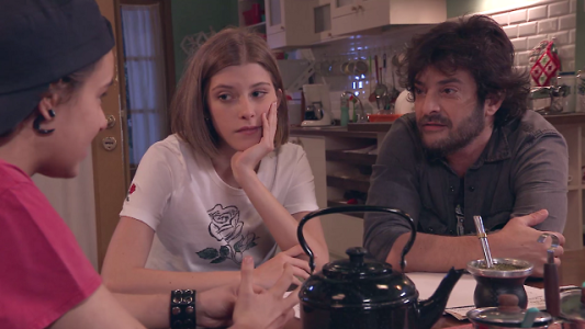 Juan volvió del Congreso, ¡con Sofía!