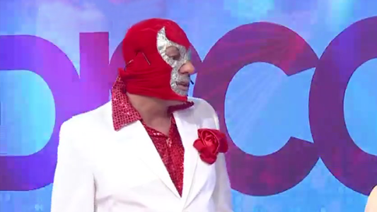 El cantante enmascarado revolucionó la fiesta disco