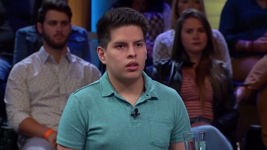 ¡Se quiere casar con su madre!