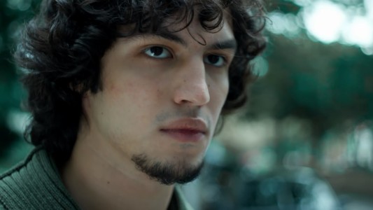 Gui quiere conocer el pasado de Ángel